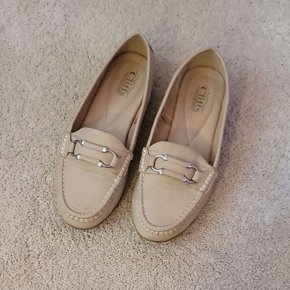 Cliffs Women's Taupe Loafers with Silver Accents